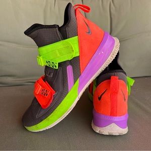 Nike LeBron Soldier 13 Mens size 10.5 Thunder Grey Bright Crimson Electric Green